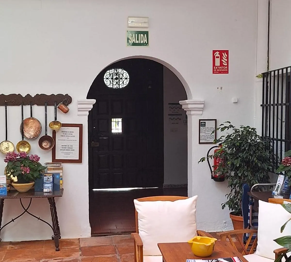 Hostal Gran Capitan Chipiona Guest house