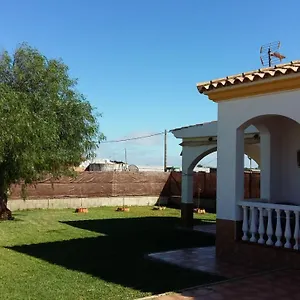 Casa Con Jardín Privado Cerca De La Playa, Descansar Y Relajarse Chipiona
